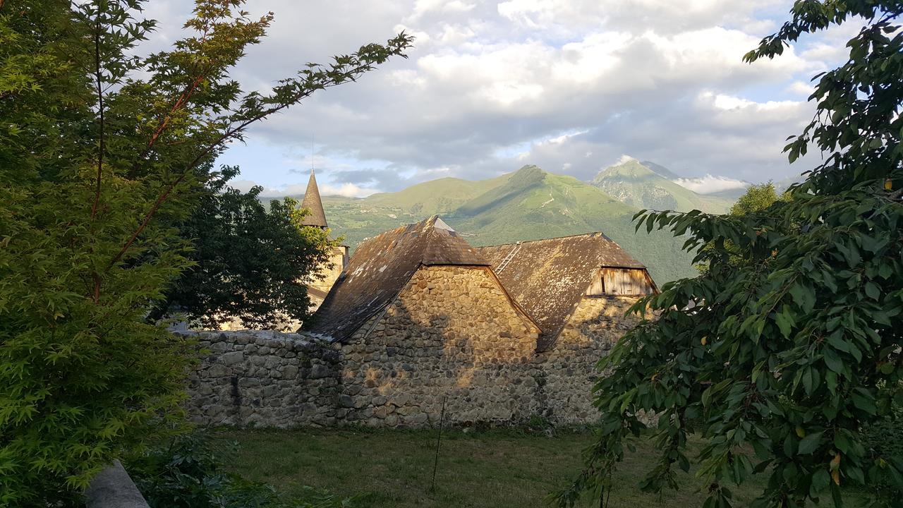 Les Rochers Saint-Savin  Exteriér fotografie